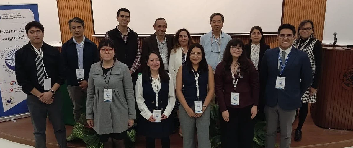 Mesa directiva de la SMCTSM junto con la mesa directiva del Capítulo Estudiantil Jóvenes Investigadores
